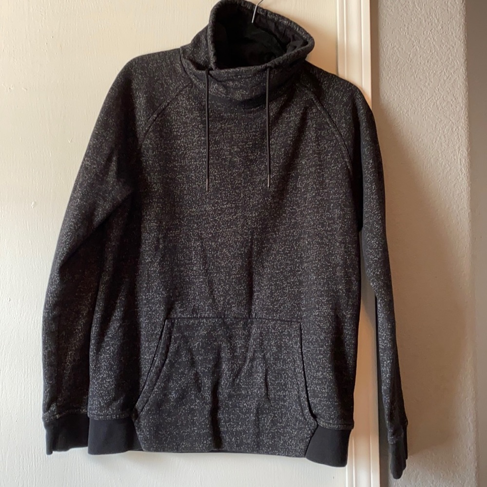 Pullover hoodie